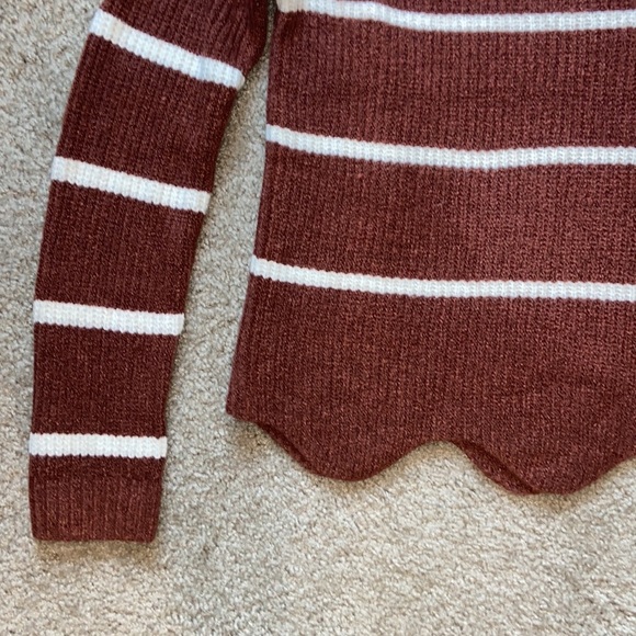 PINQUE Women’s Striped Sweater Size Medium - Picture 3 of 4